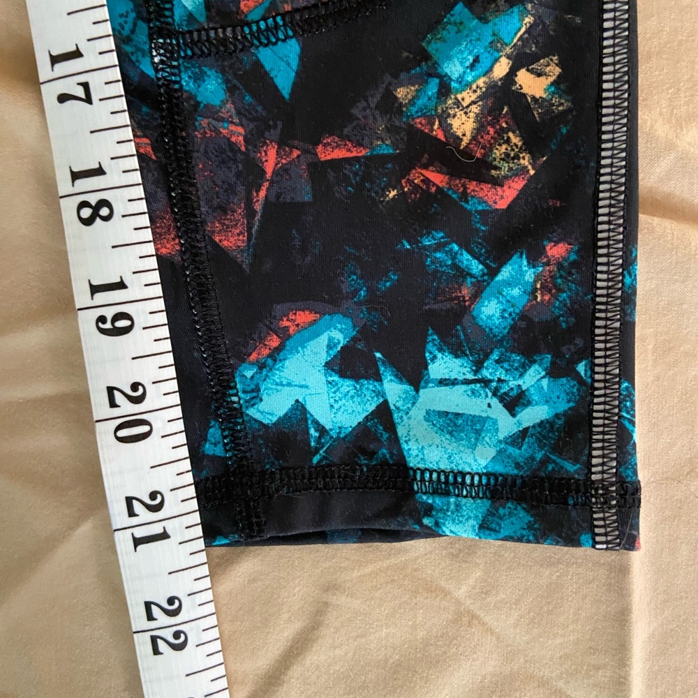 3 pairs Old Navy Active Leggings - Picture 7 of 7